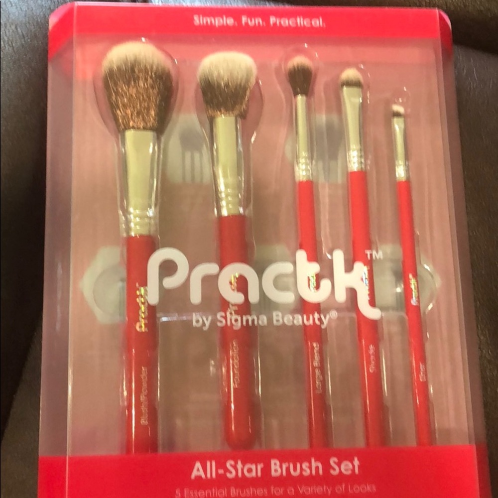 Sigma beauty all star brush set NWT 5 brushes